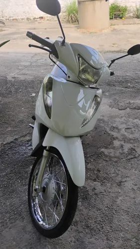 BIZ 110i 2017 Branca