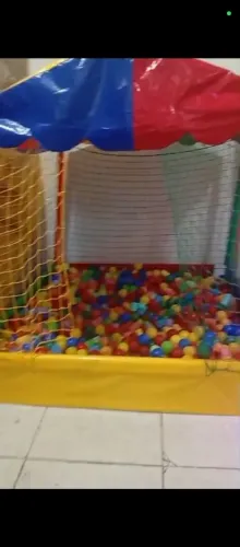 Locação de Pula-pula, Piscina de Bolinha 250,00