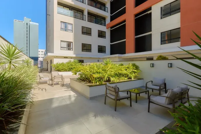 STUDIO NOVO MOBILIADO NA AV VISCONDE DE GUARAPUAVA - Centro - Curitiba - PR