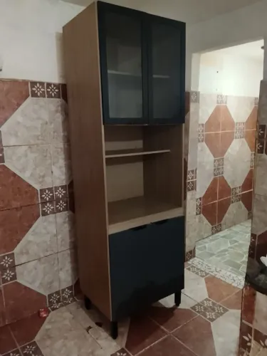 Armário de cozinha pouco tempo de uso