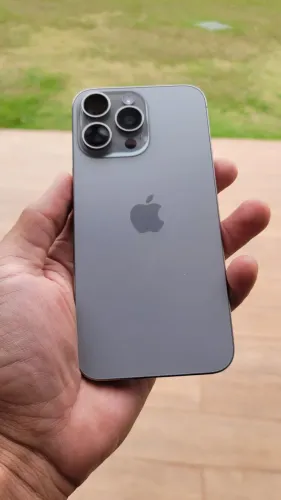 iPhone 15 Pro Max 512GB bateria 85%