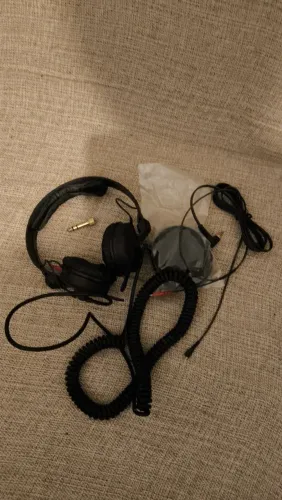 Sennheiser phone Hd25
