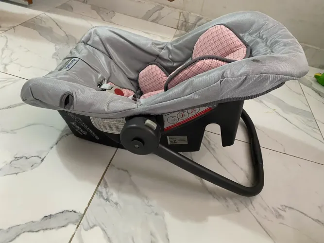 Móveis de bebê