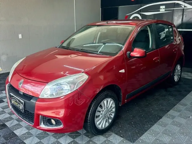 Renault Sandero Privilège Hi-flex 1.6 16V 5P AUT 2013