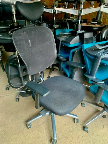 Cadeira de escritório ergonômica (Blume offce )