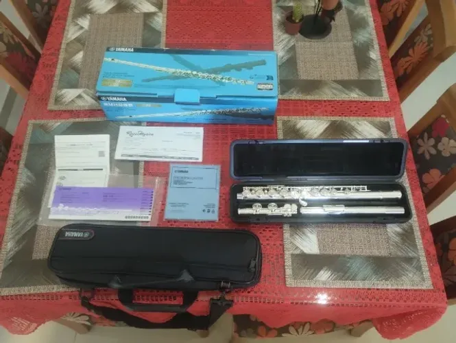 Flauta transversal Yamaha YFL212/ID