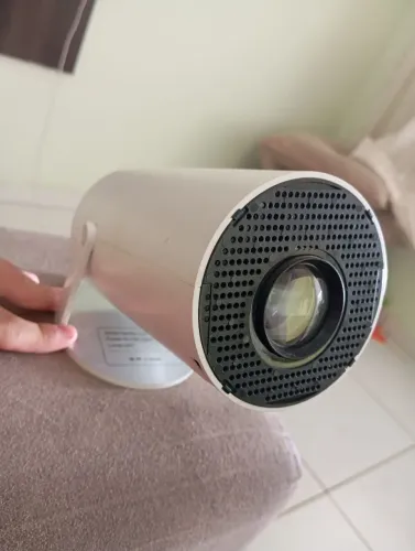 Projetor Portátil 4K - HY300