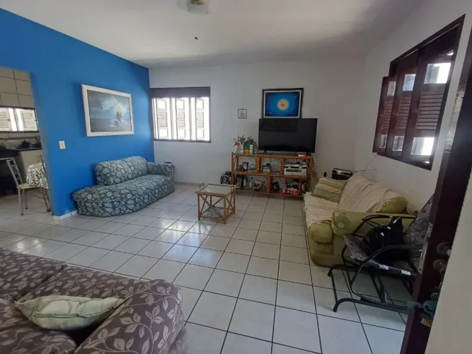 Casa à Venda em Capim Macio Oportunidade Única!
