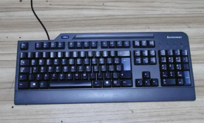 Teclado Lenovo computador USB 