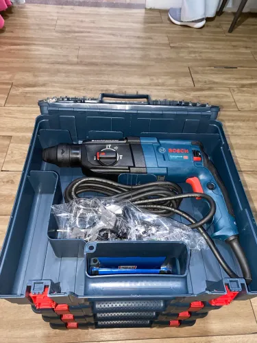 Martelete Perfurador Bosch GBH 2-24D 820W 127V com maleta