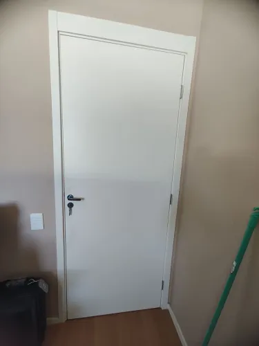 Porta madeira 82cm