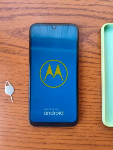 Motorola Moto G8 Plus 64gb / 4gb ram - usado