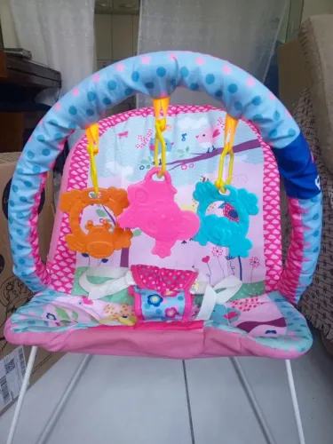 Cadeirinha de balanço confortável e segura