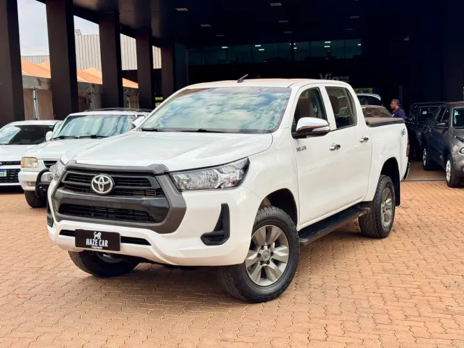 Toyota Hilux CD 4X4 2.8 Diesel Mec. 2021