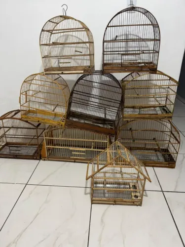 VENDO  10 GAIOLAS PARA  TODO TIPO DE PASSARINHO PRONTAS PARA USAR