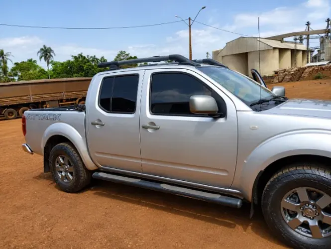 Nissan Frontier SV At.cd 4X4 2.5 TB Diesel Mec. 2014