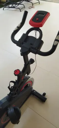Vendo bicicleta spinning ergométrica para exercícios com monitor profissional sport 