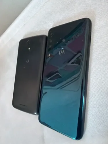 2 Celulares Motorola para Retirada de Peças