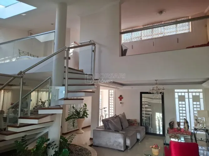 para locação com 05 quartos . Locação comercial ou residencial