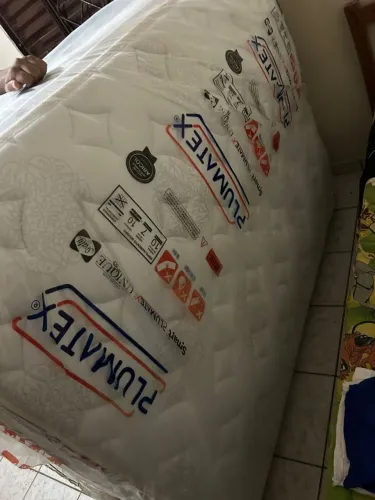 Cama box com colchão