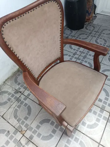 Vendo cadeira macissa madeira antiga bem com servadan te furo n rasgo cadeira confortada e