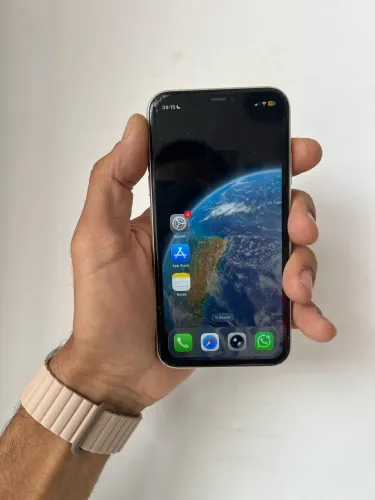 iPhone 11 nunca aberto tudo funcionando 