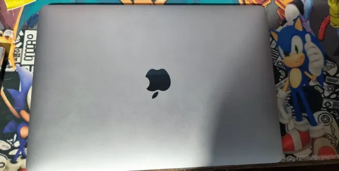 MacBook Pro leia a descrição