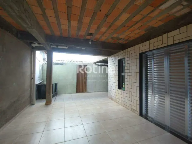 Casa para alugar, 3 quartos, Jardim Patrícia - Uberlândia/MG - Rotina Imobiliária