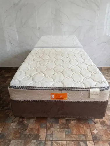 linda cama box Casal padrão D45