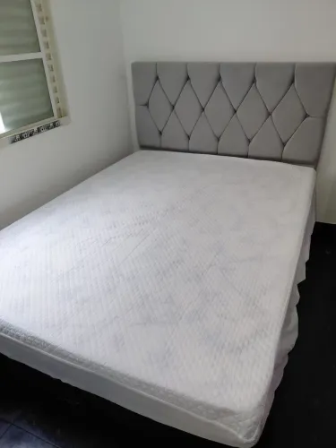 Cama box casal com cabeceira seminova