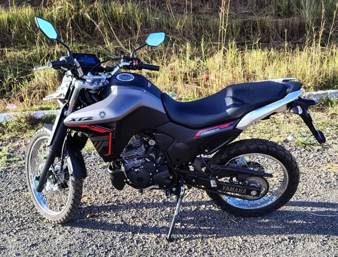 XTX 250 LANDER 2026/2026 CINZA