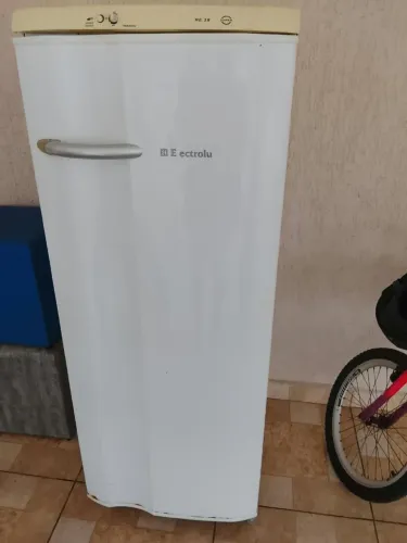 Vendo geladeira