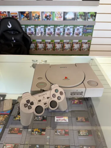 PS1 FAT COM PICOSTATION JÁ COM CARTÃO DE 32 gb