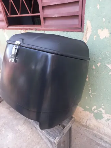 Vendo baú com suporte fan 160 