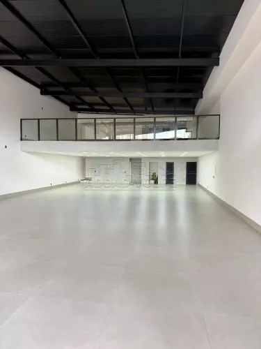 Barracão comercial ótima localização Avenida Nossa Senhora de Fátima
