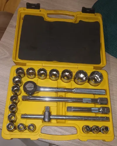 VENDO URGENTE! MALETA JOGO DE SOQUETES TRAMONTINA MASTER!