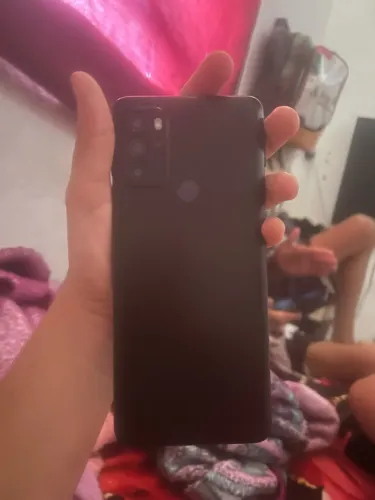 Celular bom moto g com 128 gigas ou qualquer de jogo fala