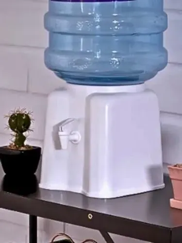 Suporte garrafão com torneirinha