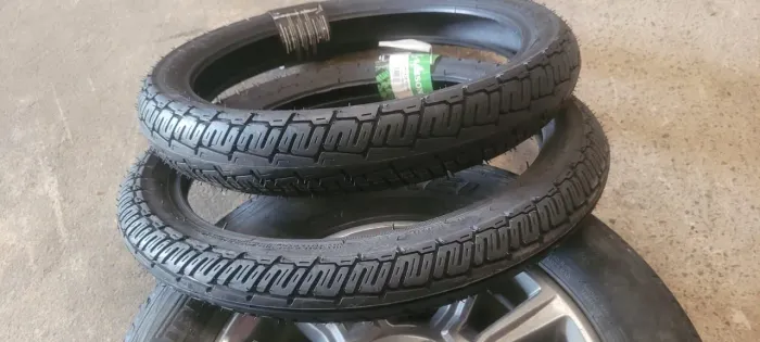 Pneus de Motos Novos Dianteiro traseiro 18