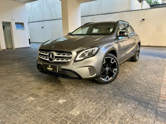 Mercedes-Benz GLA-200 GLA 200 Night 1.6. TB 16V Flex Aut. 2019