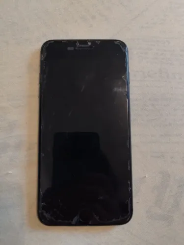 iPhone 8 Plus preto