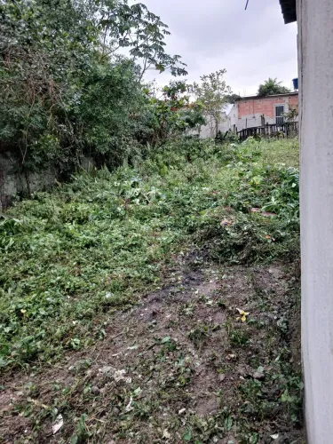 Vendo um terreno 180m2