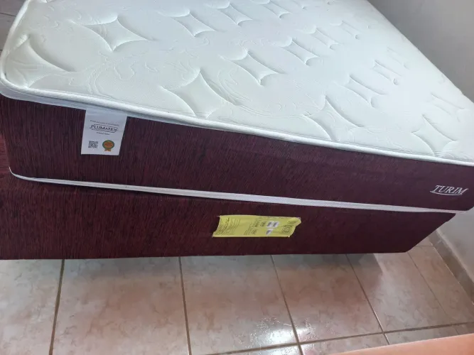 Cama Box casal molas em sacadas 5 meses de uso.