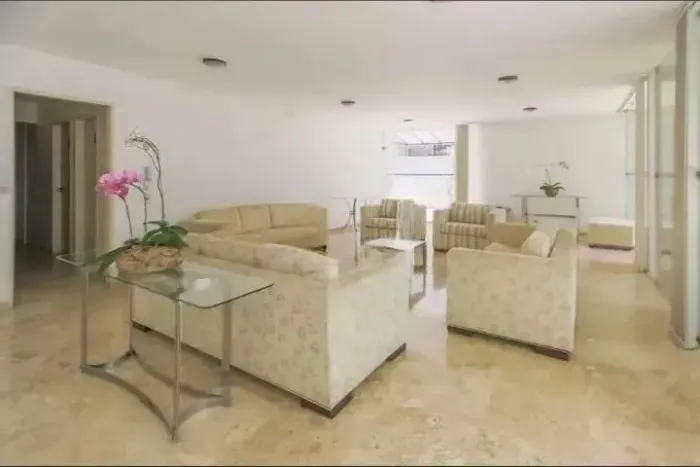 Itaim Bibi - Apto a venda - 110m² - 3 quartos (1 suíte) - 1 vagas