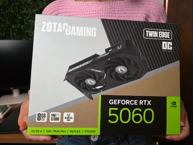 Placa De Video Zotac Geforce RTX 5060 8gb