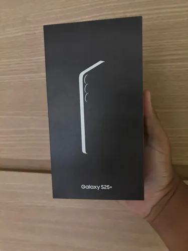 Samsung Galaxy S25 plus 256gb, lacrado, nota fiscal e garantia de 1 ano