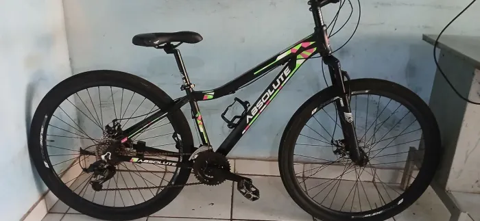 Bike nova só pegar e pedalar