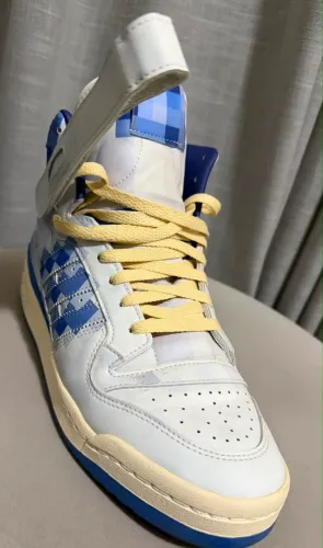 Tênis Adidas