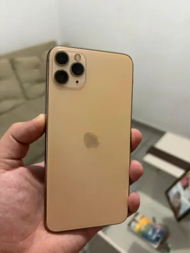  iPhone 11 Pro Max 256GB Dourado - LEIA A DESCRIÇÃO 