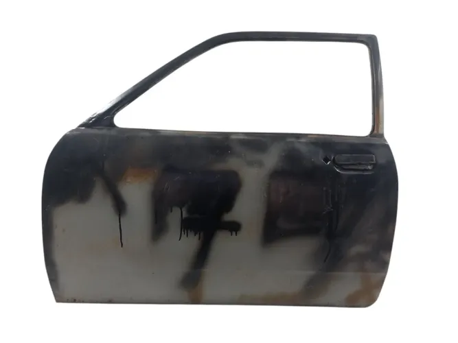 Porta dianteira LD Chevrolet Chevette 73/82 c/detalhe
